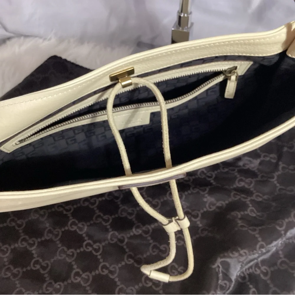 GUCCI Cream Calf Skin Leather Drawstring Hobo Shoulder Bag 109147